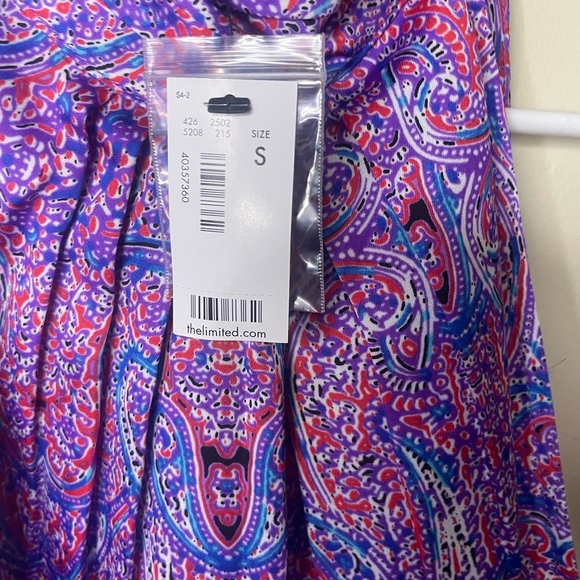 NWT Outback Red for Limited Paisley Sleeveless Top-small - Picture 6 of 7